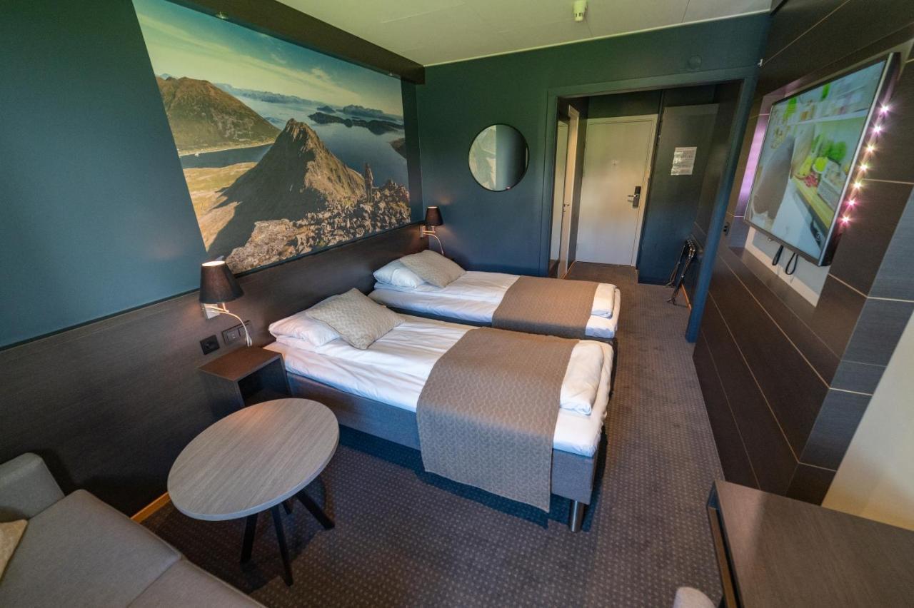 Hotell Maritim Skjervøy Kültér fotó
